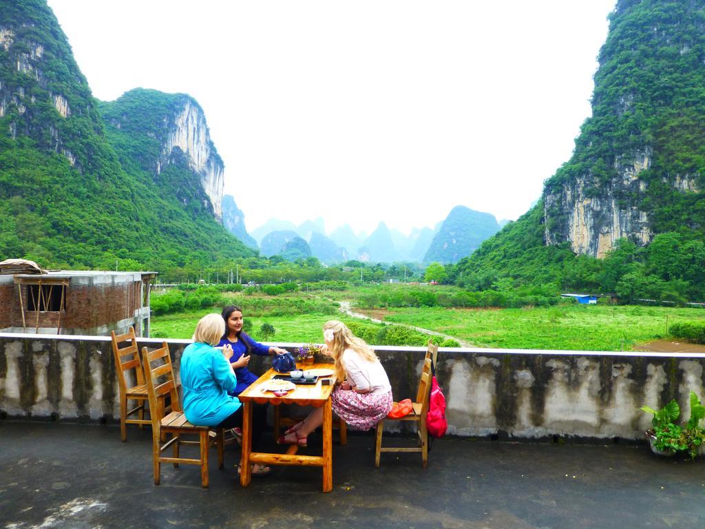 Yangshuo Moon Resort Hotel Esterno foto
