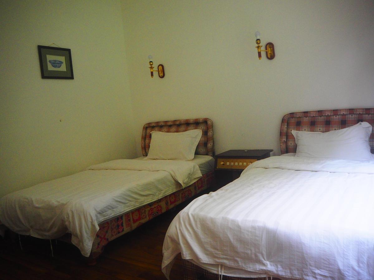 Yangshuo Moon Resort Hotel Esterno foto